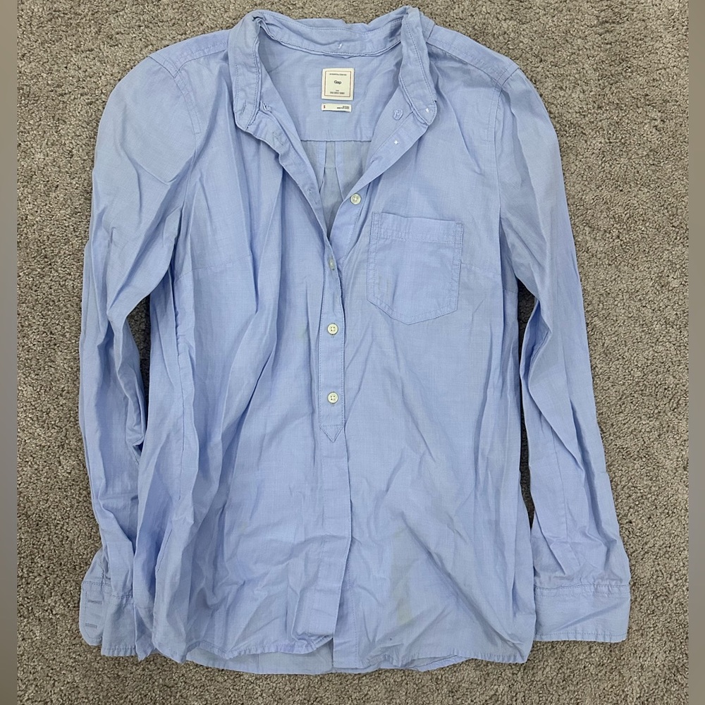 Gap button down!